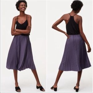 LOFT Blouson Pleated Midi Dress Size Medium